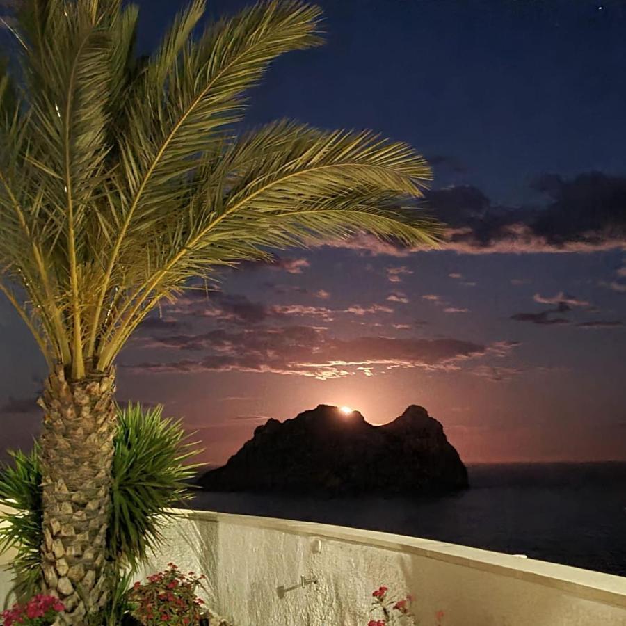 Los Geraneos Aguilas Exterior photo